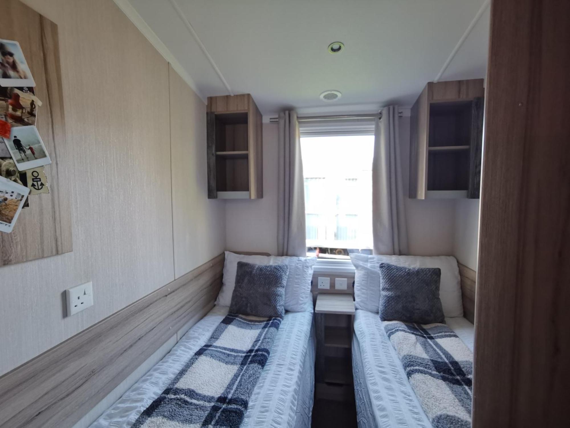 Golden Sands Beach Activities Sea Holiday Relax Mablethorpe Exterior foto