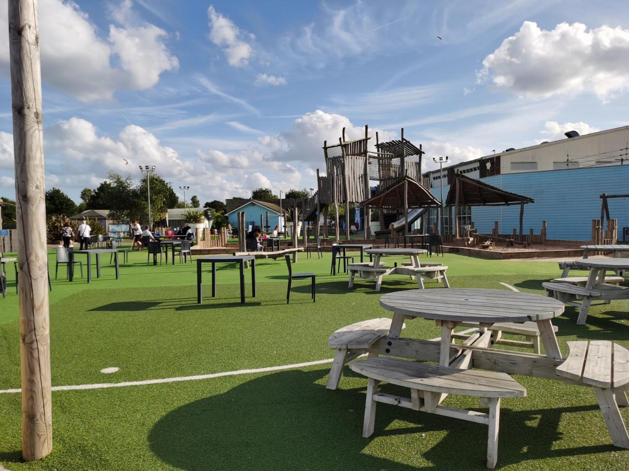 Golden Sands Beach Activities Sea Holiday Relax Mablethorpe Exterior foto
